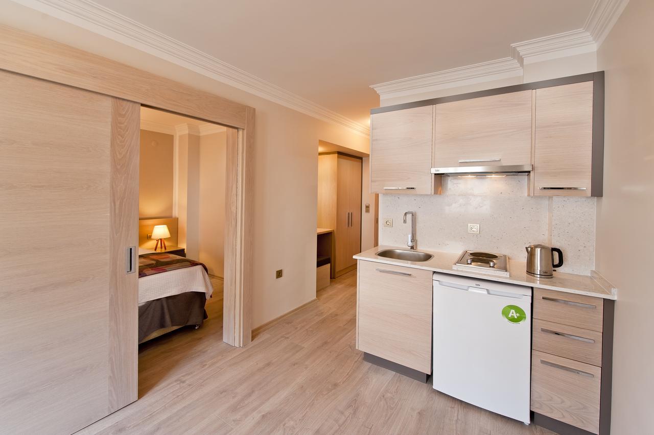 Atrium Apart Otel Altinyunus Buitenkant foto