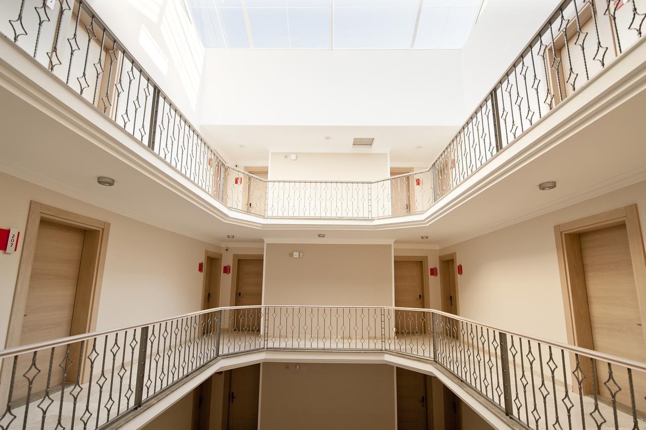 Atrium Apart Otel Altinyunus Buitenkant foto